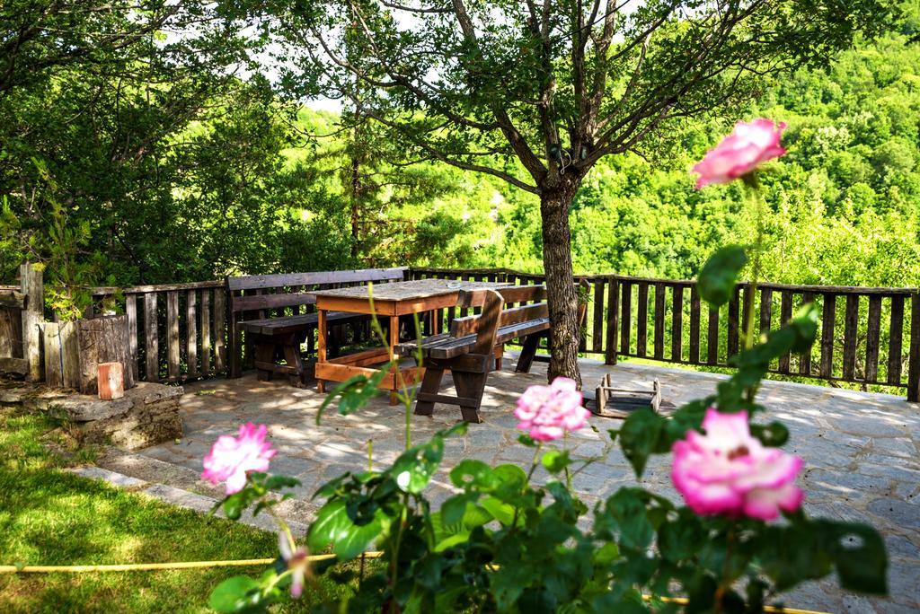 Guesthouse Alexandros Nestorion Екстериор снимка
